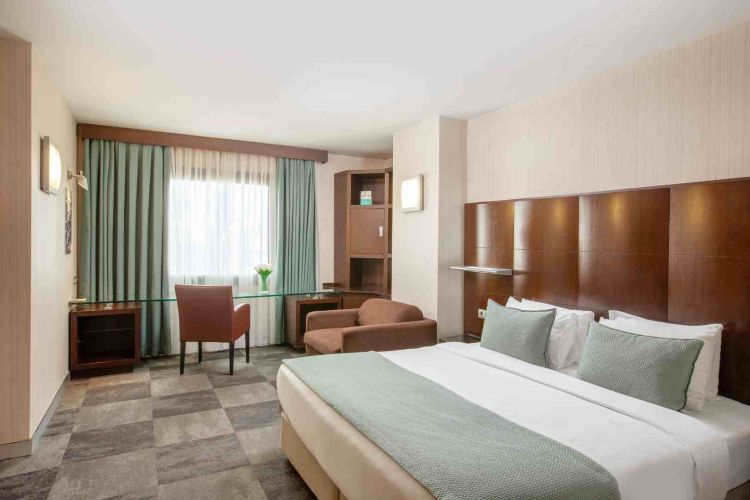 Point Hotel Taksim modern otel iç mekan tasarımı